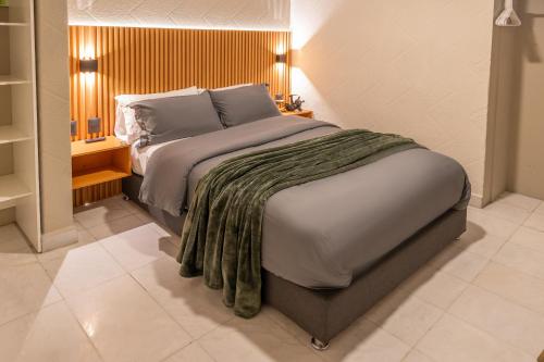 Posh Polanco Stay TVs and Desks in Each Room