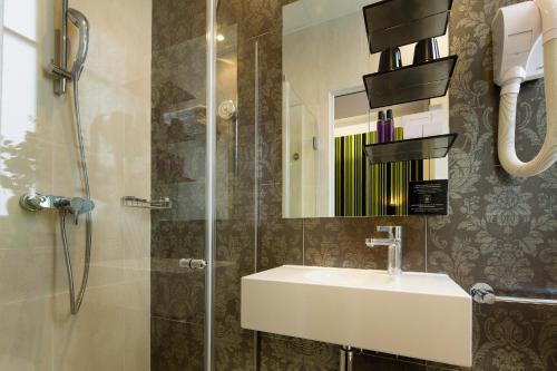 Hotel Design Sorbonne - image 13