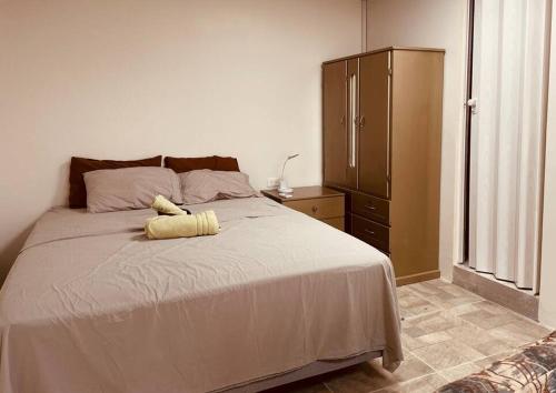 Machala cómoda suite privada con parqueo en urb