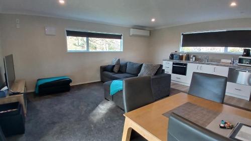 Konyha, THE GUEST HOUSE - Awakeri modern country cottage in Te Teko