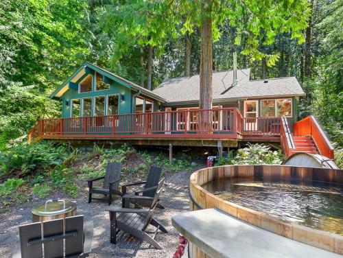 River Idyll - Meredith Lodging