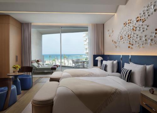 2 twin beds