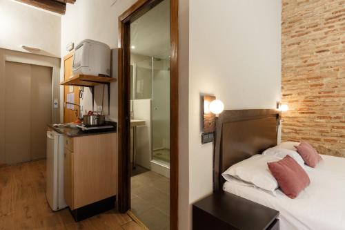 AinB Picasso-Corders Apartments - main image