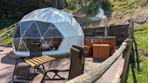 EdenCamp glamping in Onore