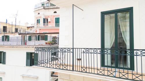 Junior Suite with Balcony image 10