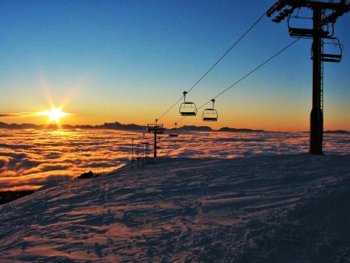 Surrounding environment, Hakuba Hospitality Inn YUKINOSO in Hakuba