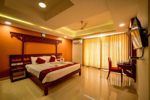 Deluxe Double Room image 2