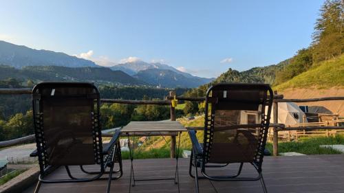 Skats, EdenCamp glamping in Onore