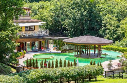 Residence with swimming-pool and thermal pools in Sorano, Sorano (fotografie 2)