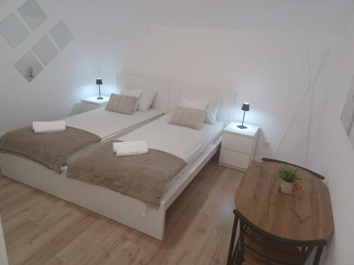 Infinity app 2024 in Beli Manastira