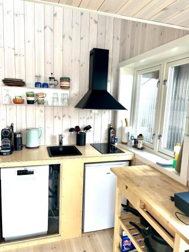 Oceanview Mini-House - Stunning Views in Sorvagen