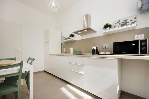 Basilica San Paolo Nuvola EUR Modern apartment, Рим (фото 2)