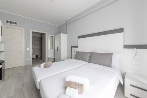 Triple Room with City View