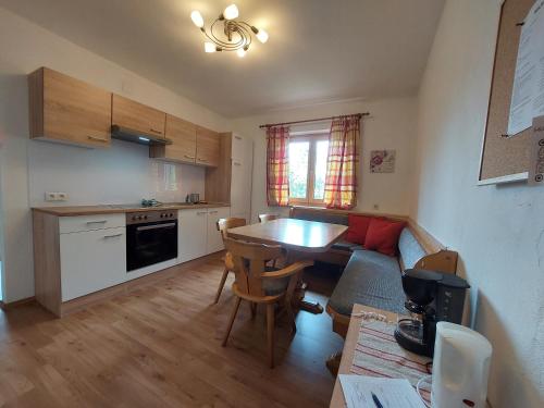 Konyha, Ferienappartment Hölzl (Ferienappartment Holzl) in St. Veit Im Pongau