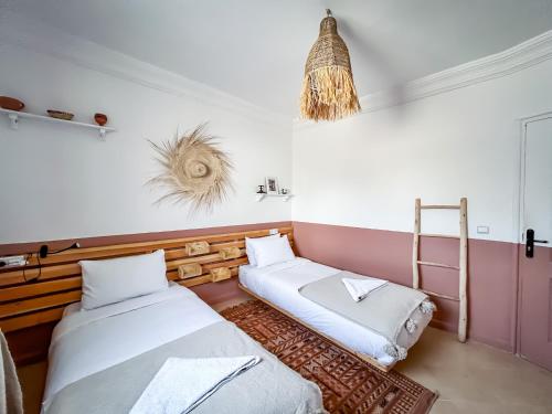 타가주 Tazuri Surf House 2성급 호텔 스위트룸