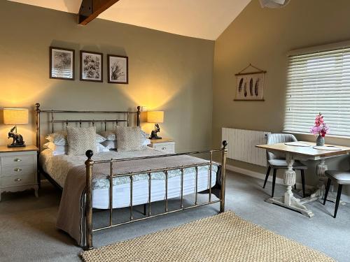 White House Farm - Beautiful Self Contained Courtyard Rooms 2