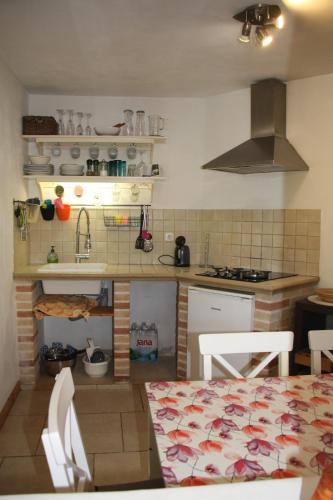 廚房, Weiße Feder in 沃德年