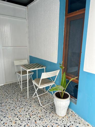 Private Rooms in Shared Beach Chalet - 1 in Sur