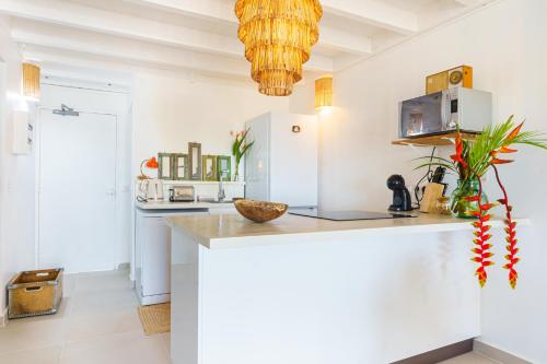 кухня, Magnifique appartement neuf avec vue mer in Mare Gaillard