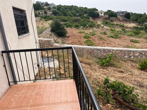 منزل مستقل لقضاء اجمل الاوقات بجبال عجلون in อัญลูน