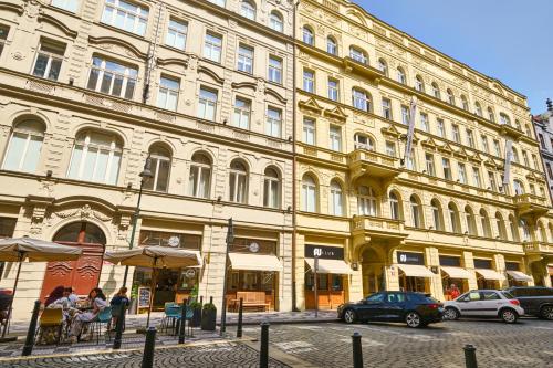 Pytloun Bristol Residence Prague - image 4