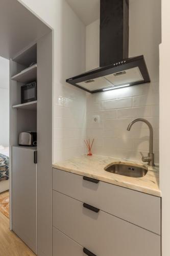 virtuve, Casa das Camarinhas in São Jacinto
