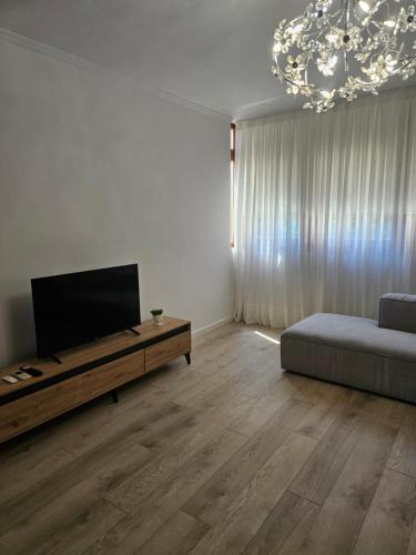 Spacious Modern Apartment in Prime Tirana Location, Tirana (photo 4)