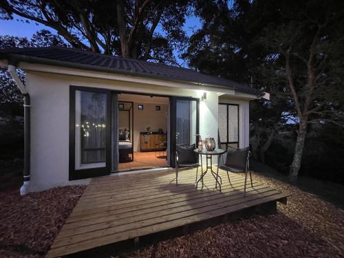 A szálláshely kívülről, Sedgelow in Karatara