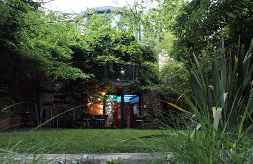 Location g�te, chambres d'hotes LA MAISON DE ROBINSON dans le d�partement Haut de seine 92