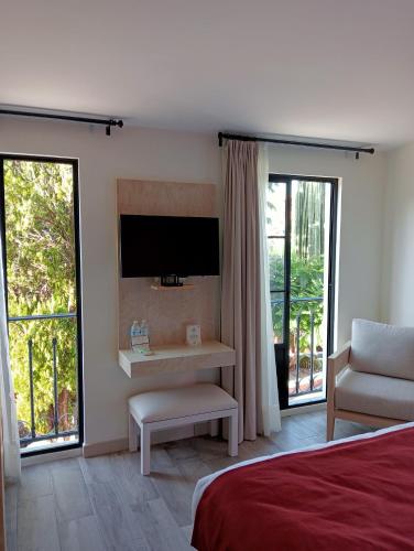 room detail thumbnail 1