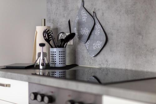 BEST STAY moderne Stadtwohnungen in Hünfeld - Küche, Schlafsofa, Terrasse oder Balkon WLAN Smart TV (BEST STAY moderne Stadtwohnungen in Hunfeld - Kuche, Schlafsofa, Terrasse oder Balkon WLAN Smart TV) in Hunfeld