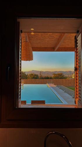 Ergini country villa with bio infinity pool & spa in Kofinas
