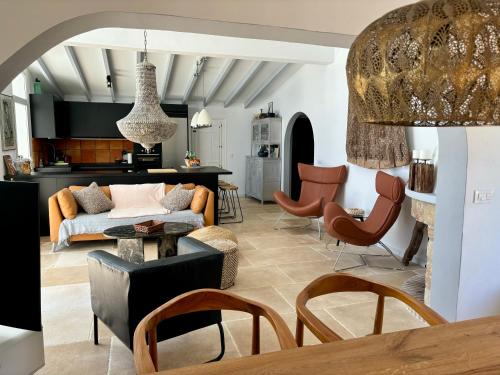 Konyha, Casa Vida, your villa with panoramic sea views in Moraira. in Benimeit