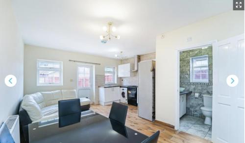 Guest rooms in house - ISLEWORTH, MIDDLESEX chambre d'hôte Twickenham