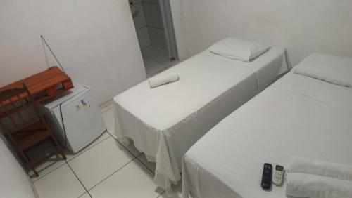 1 double bed, 1 twin bed