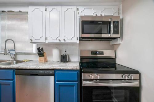 Paradise Cove - Fast Wi-fi - Quiet & Secure in Montgomery, USA
