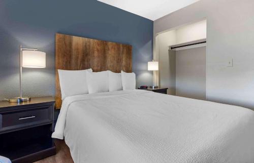 Extended Stay America Premier Suites - Charlotte - Pineville - Pineville Matthews Rd. in Charlotte, USA