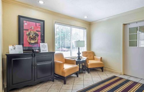 Extended Stay America Suites - Newark - Woodbridge in Woodbridge, USA
