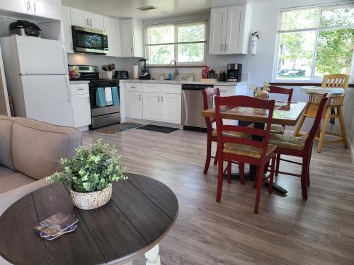Oasis Condo on the Fairway in Victorville, USA