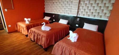 Triple Room with Private Bathroom image 2