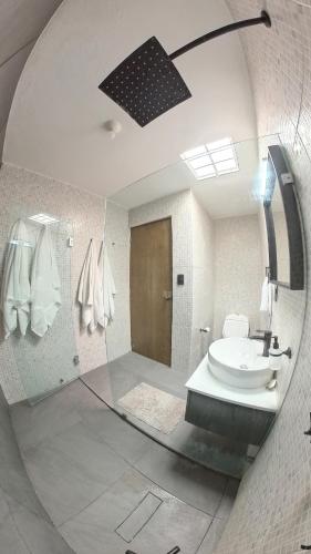 Three-Bedroom House image 3