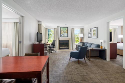 2 bedrooms, 3 beds