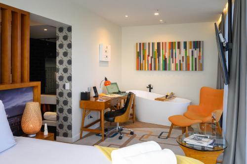 Suite image 9