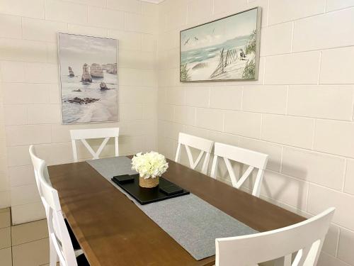 Superior Two-Bedroom Apartment image 2