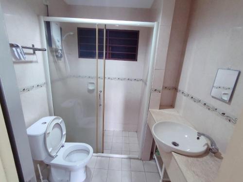 Double Room with Private Bathroom image 6