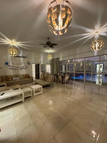 Moonlight Resort in Sinadil