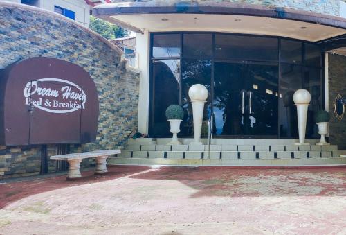 Exterior view, RedDoorz @ Dream Haven Bed and Breakfast in Valencia (Bukidnon)