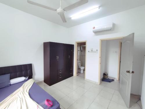 Double Room with Private Bathroom image 7