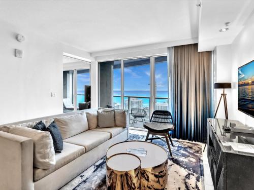 Fort Lauderdale W Residence Penthouse Oceanfront Suite in Fort Lauderdale, USA