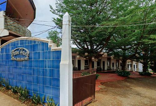Exterior view, RedDoorz @ Dream Haven Bed and Breakfast in Valencia (Bukidnon)